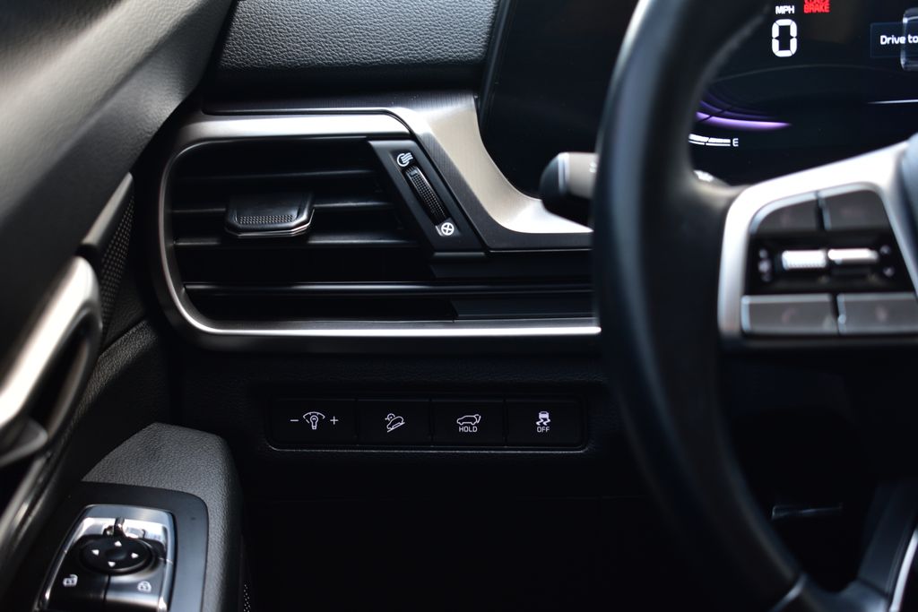 2025 Kia Telluride S - Photo 45