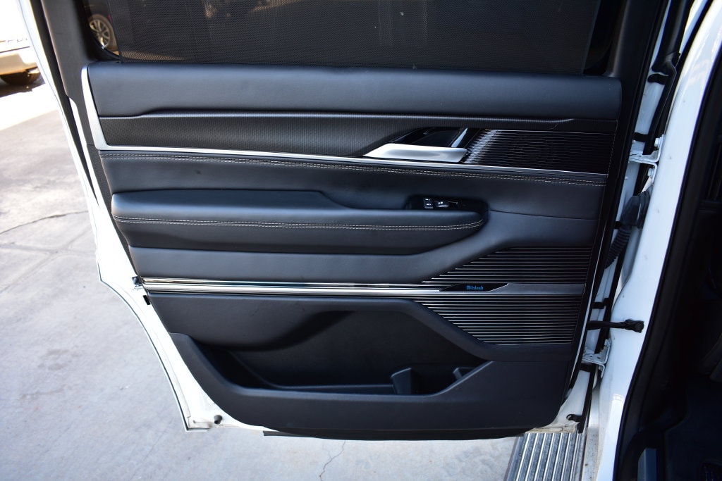 2024 Jeep Grand Wagoneer Series II - Photo 21