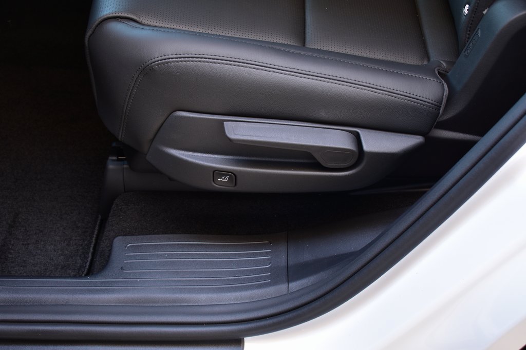 2025 Hyundai Santa Fe Limited - Photo 24