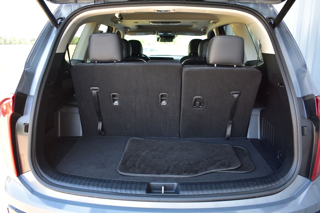 2025 Kia Telluride S - Photo 28