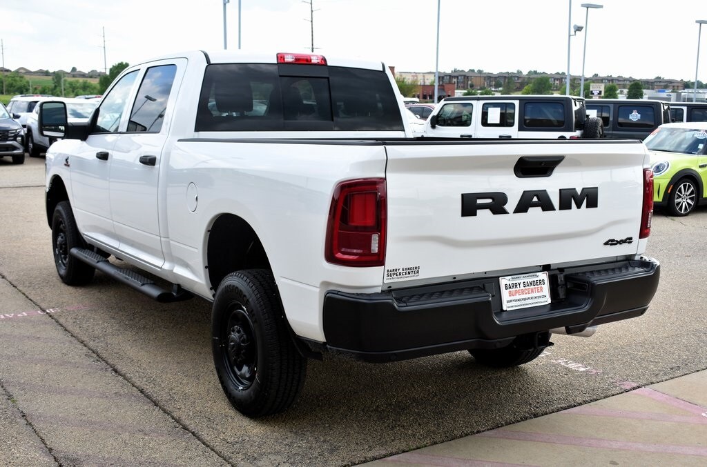 2025 Ram 2500 Tradesman photo 4