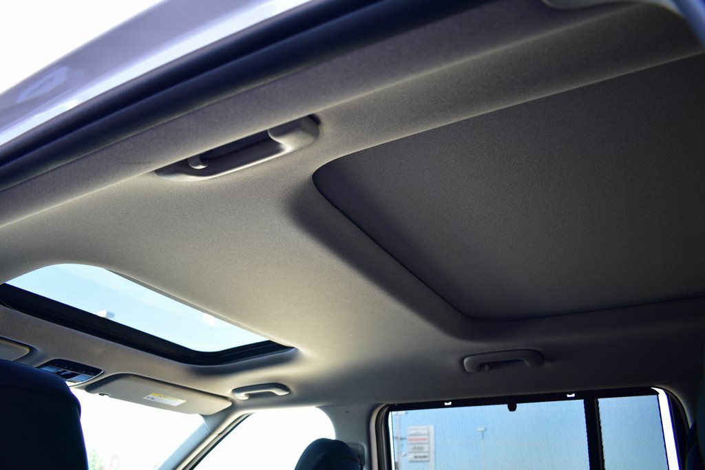 2025 Hyundai Santa Fe Limited - Photo 27