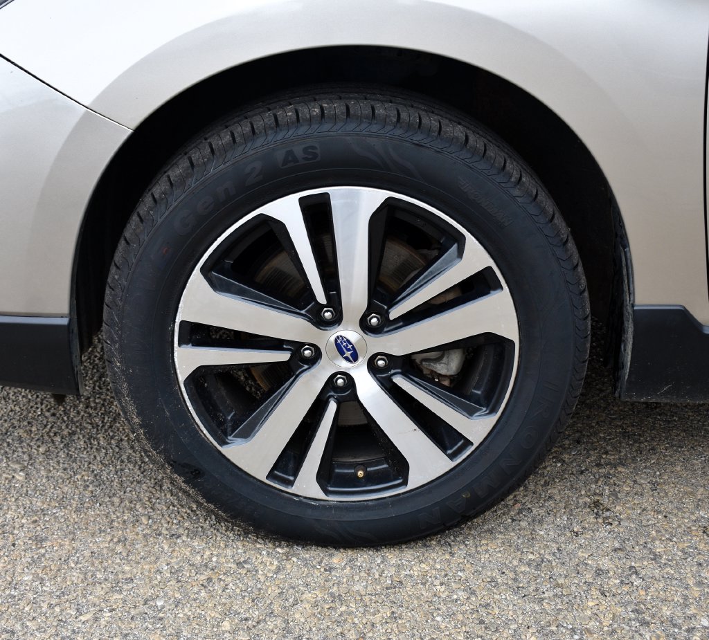 2019 Subaru Outback Limited - Photo 6
