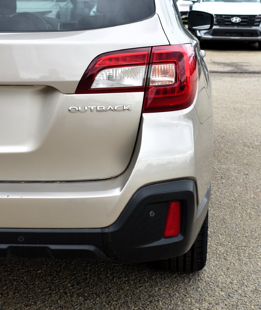 2019 Subaru Outback Limited - Photo 12