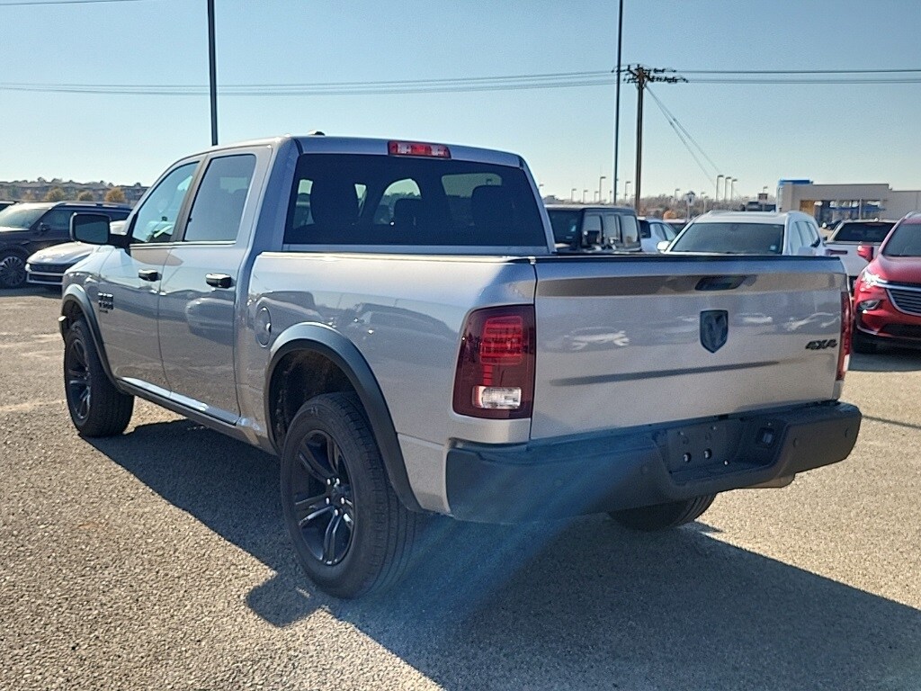 2024 Ram 1500 Classic SLT photo 4