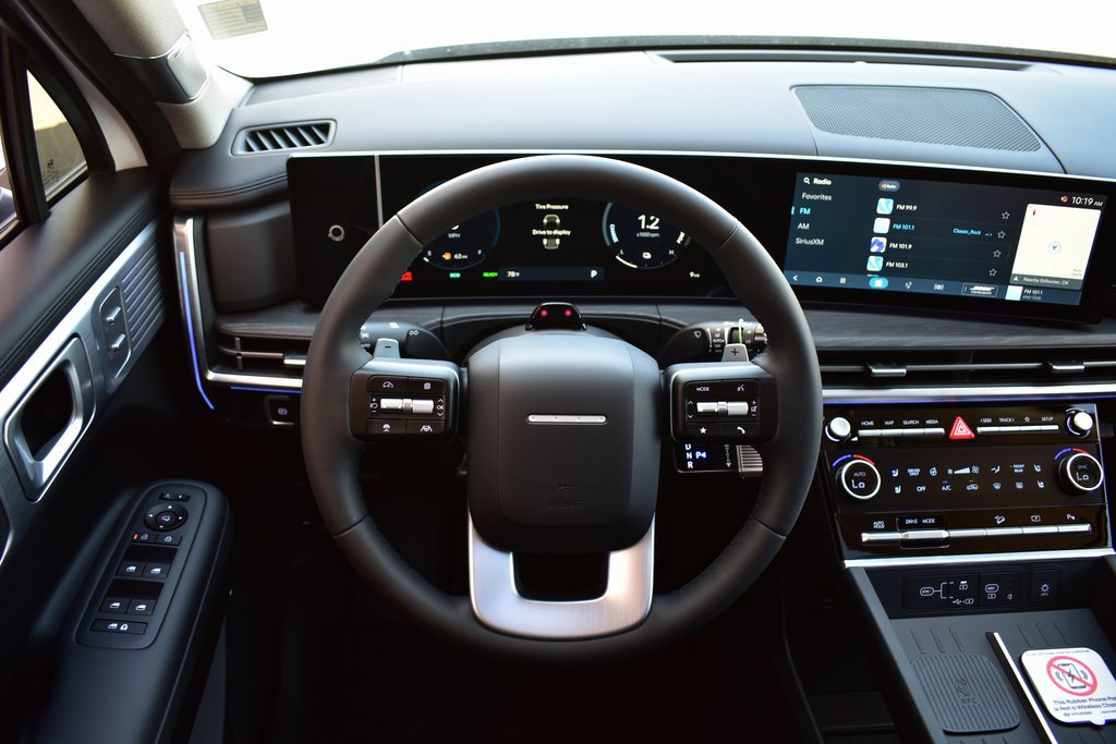 2025 Hyundai Santa Fe Limited - Photo 42