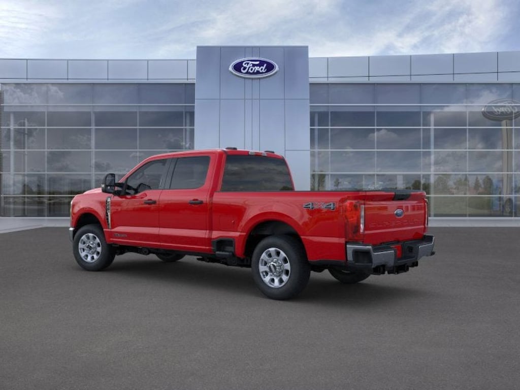 New 2025 Ford Super Duty F-250 SRW 2025 Ford F-250 XLT Crew CAB 4DR 160 WB 4WD HD Pickup Truck