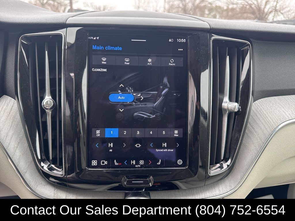 2023 Volvo XC60 Plus - Photo 21