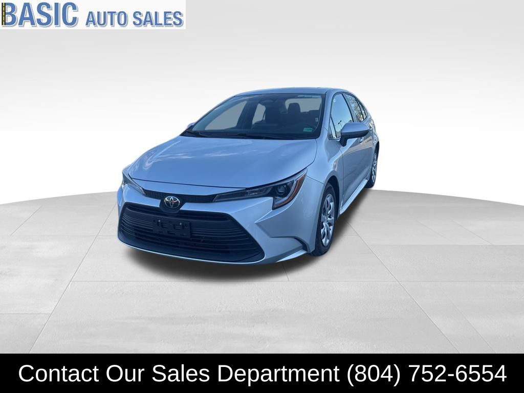 2025 Toyota Corolla LE's photo