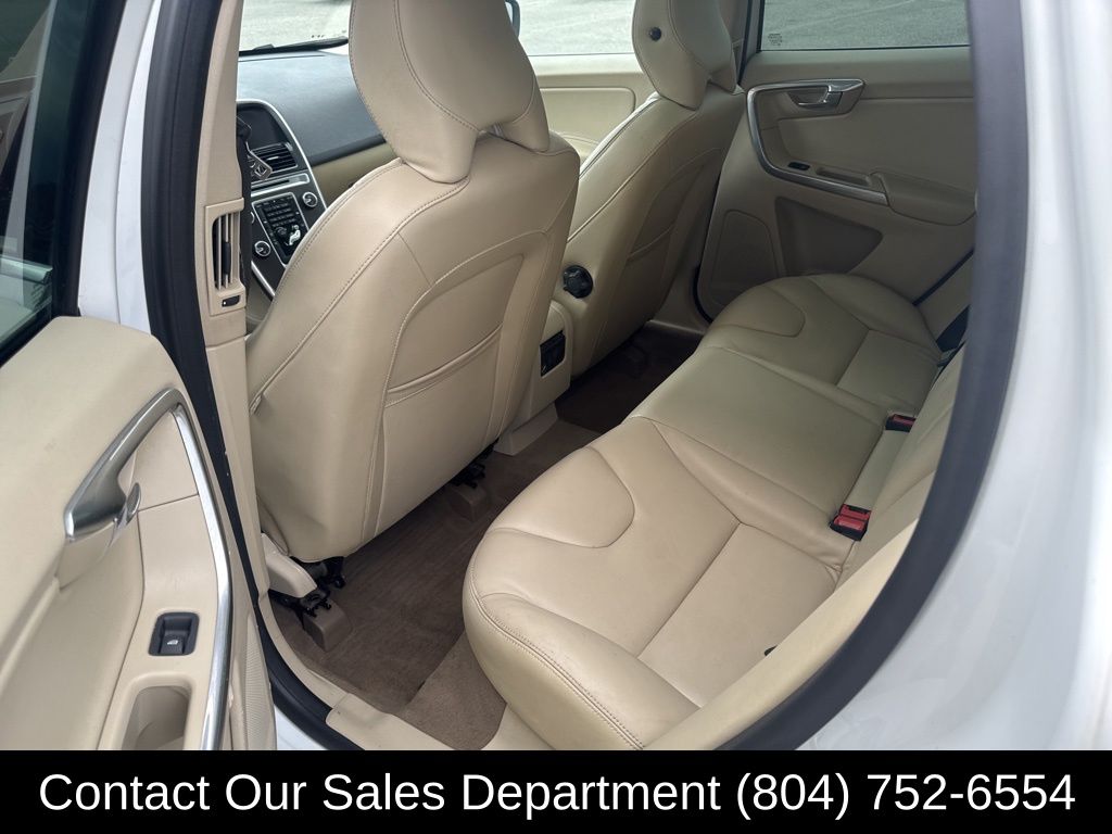 2015 Volvo XC60 T6 - Photo 14