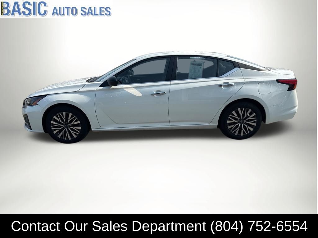 2025 Nissan Altima SV