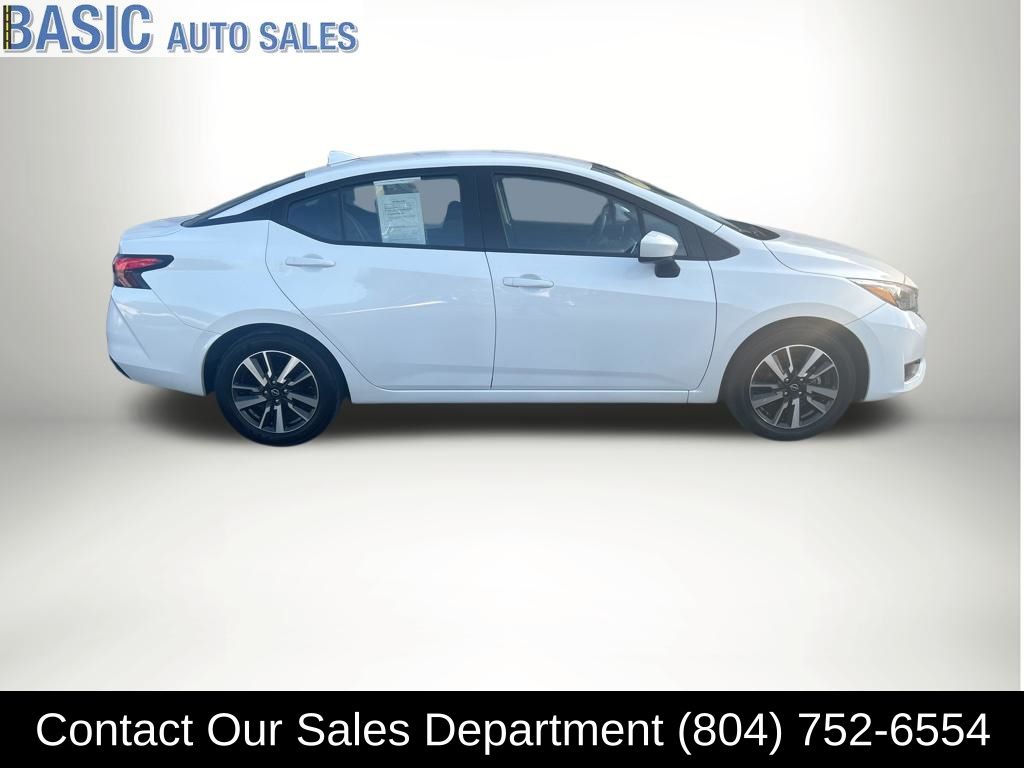 2025 Nissan Versa 1.6 SV CVT's photo