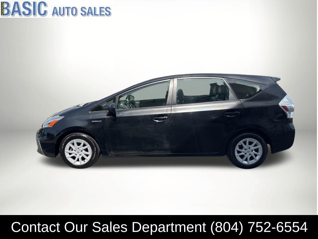 2014 Toyota Prius v Three