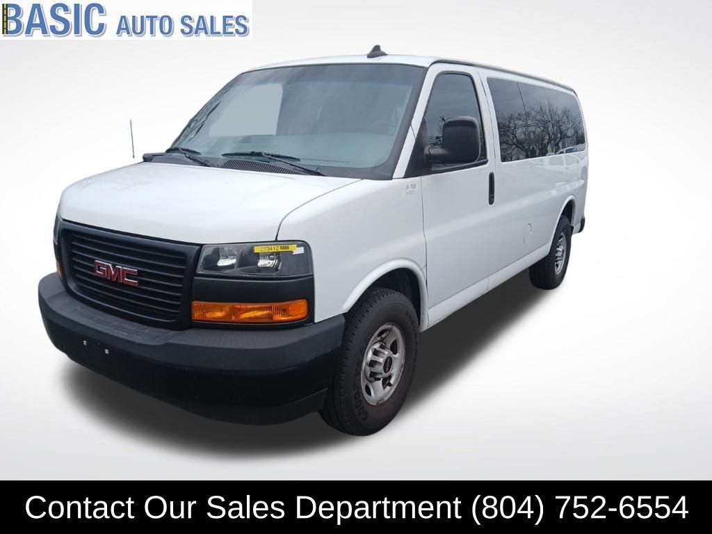 2019 GMC Savana Passenger LS's photo