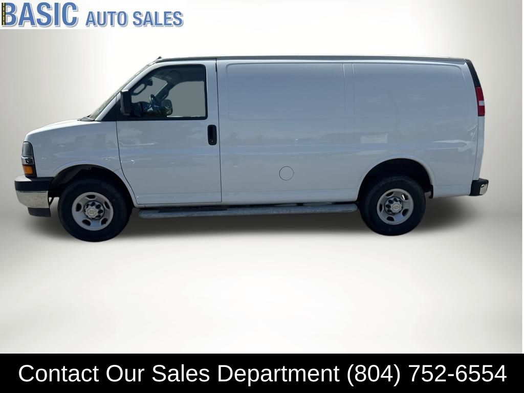 2024 Chevrolet Express 2500 Work Van HD's photo