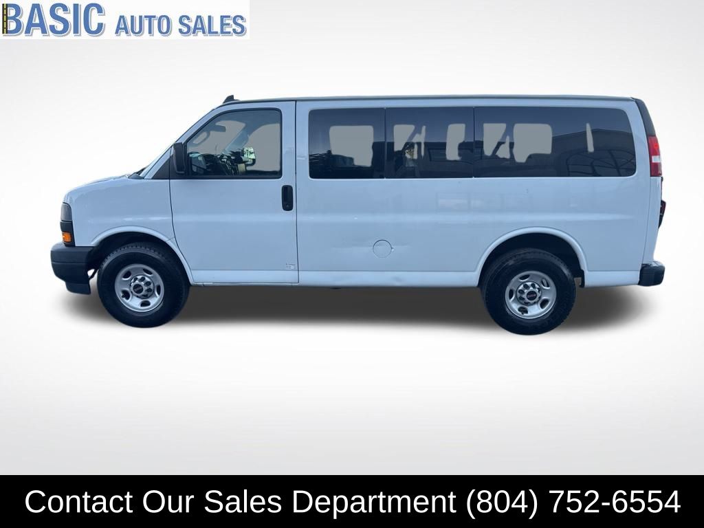 2018 GMC Savana Passenger LS's photo
