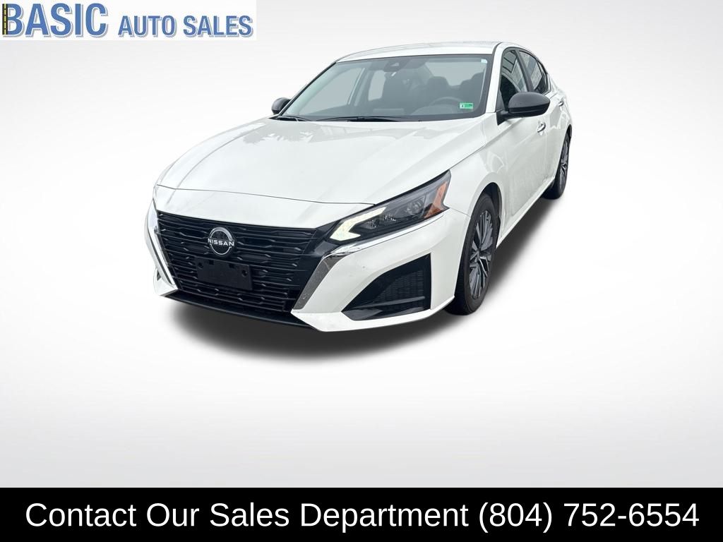 2025 Nissan Altima SV's photo