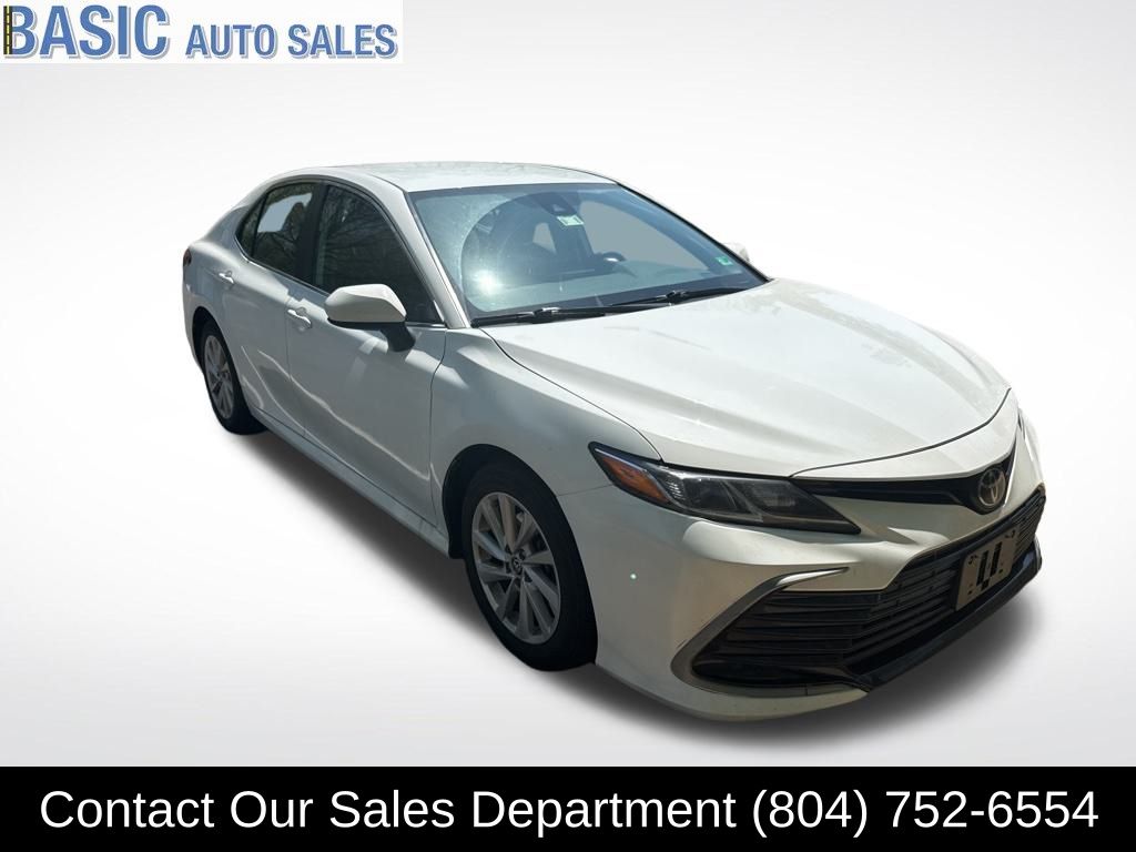2024 Toyota Camry LE photo 3