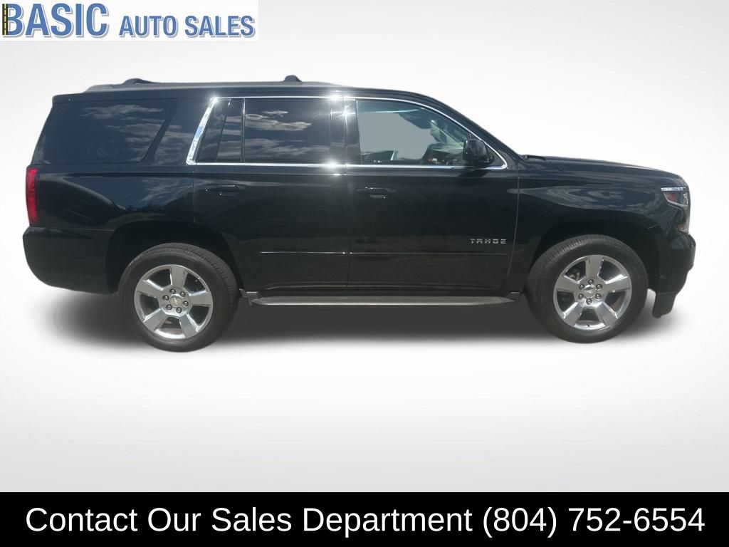 2017 Chevrolet Tahoe LS photo 4