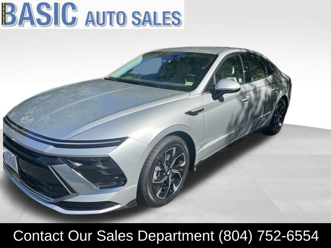 2025 Hyundai Sonata SEL's photo