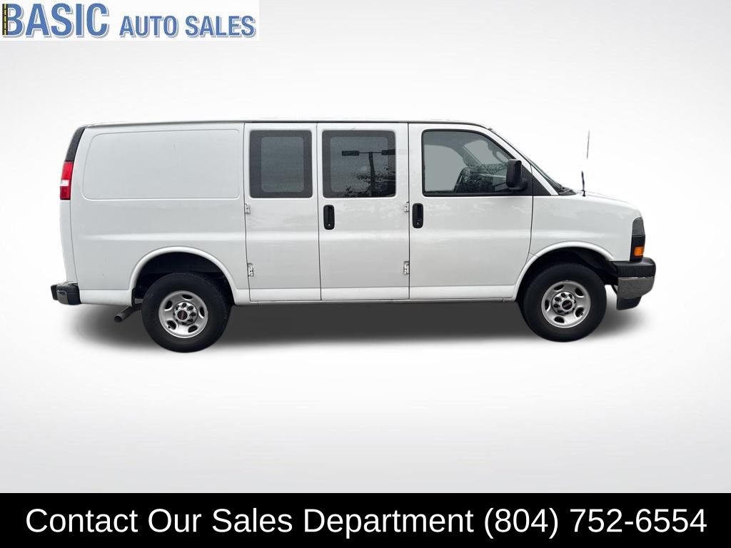 2022 GMC Savana Cargo Work Van's photo