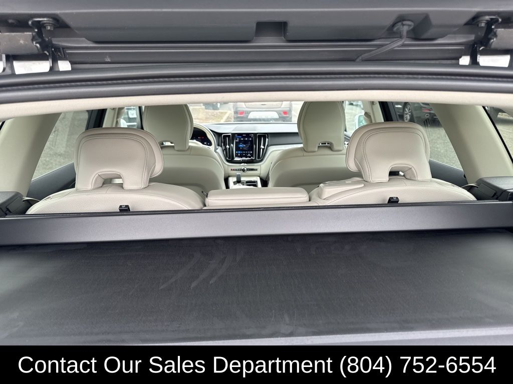 2023 Volvo XC60 Plus - Photo 13