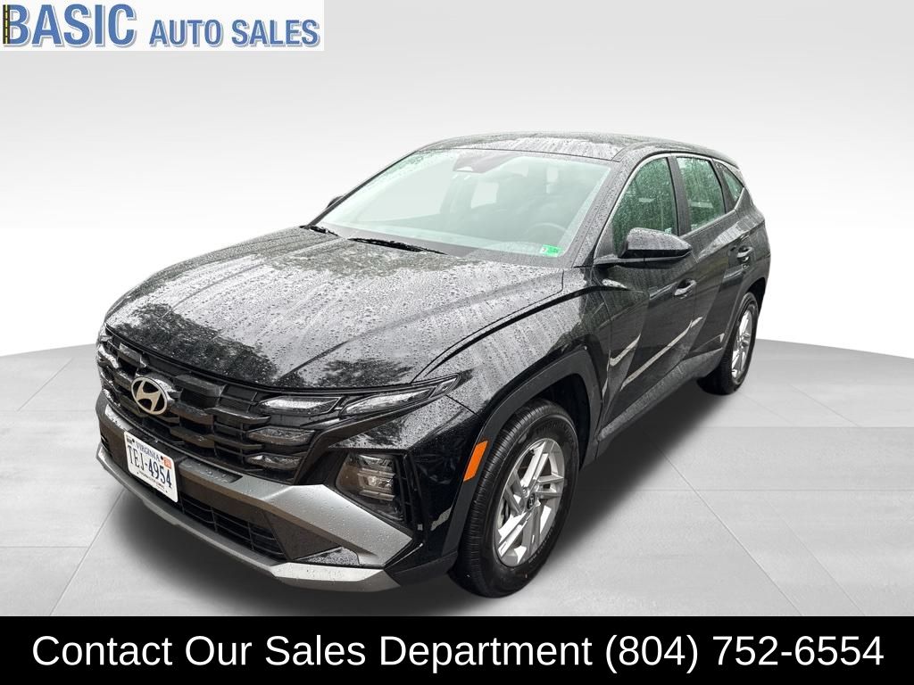 2025 Hyundai Tucson SE's photo