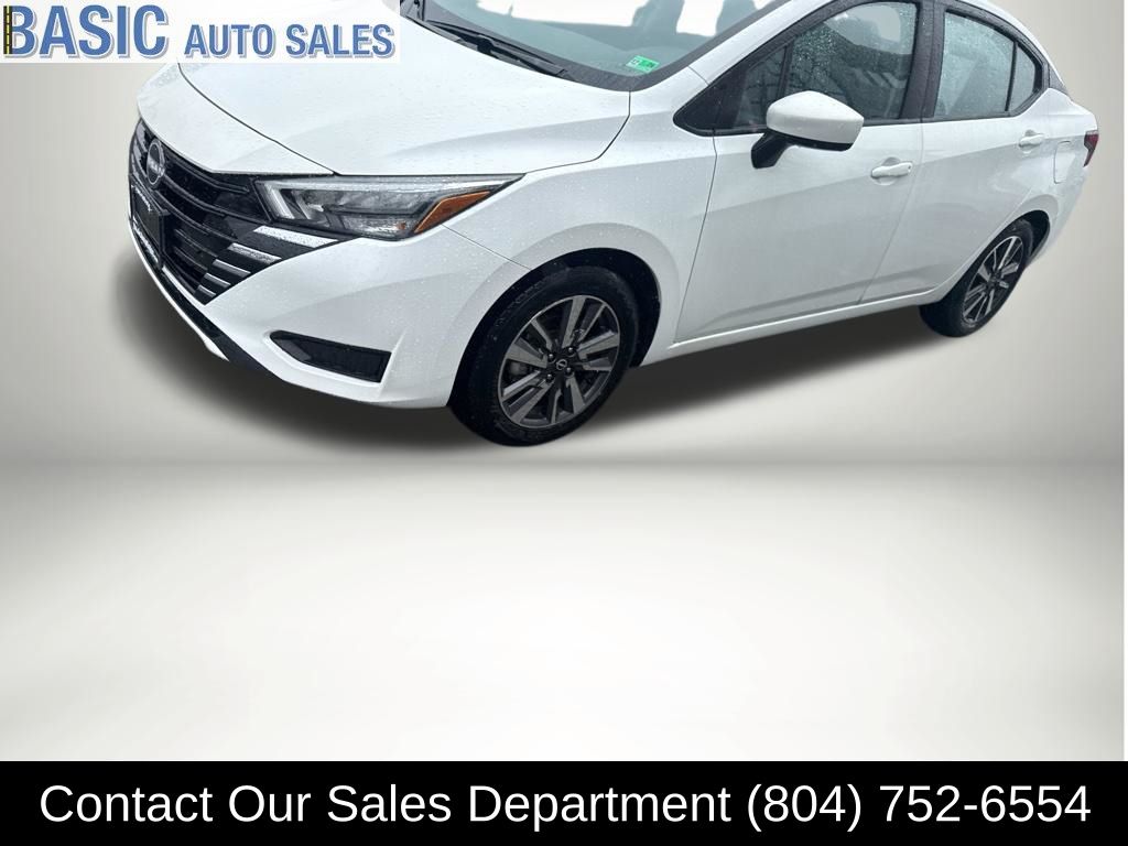 2025 Nissan Versa 1.6 SV CVT's photo