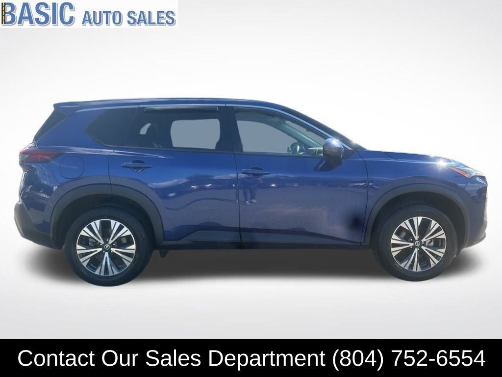 2021 Nissan Rogue SV photo 2