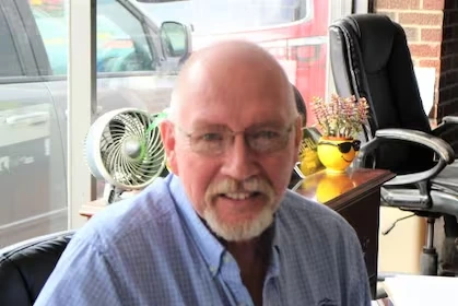 Staff member Tom Dinse from ID_eae831