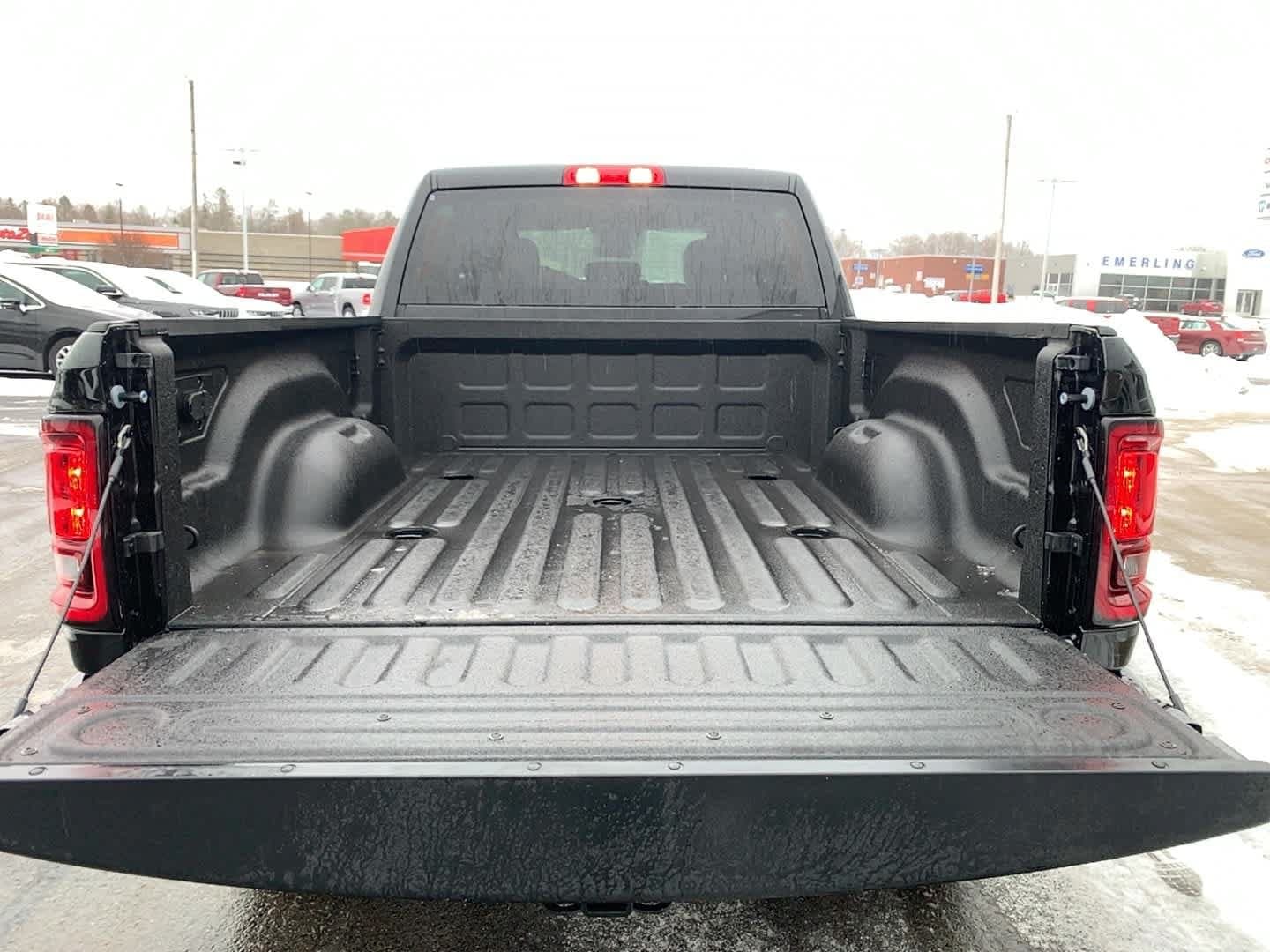 2026 RAM 2500 Tradesman/Black Express - Photo 8