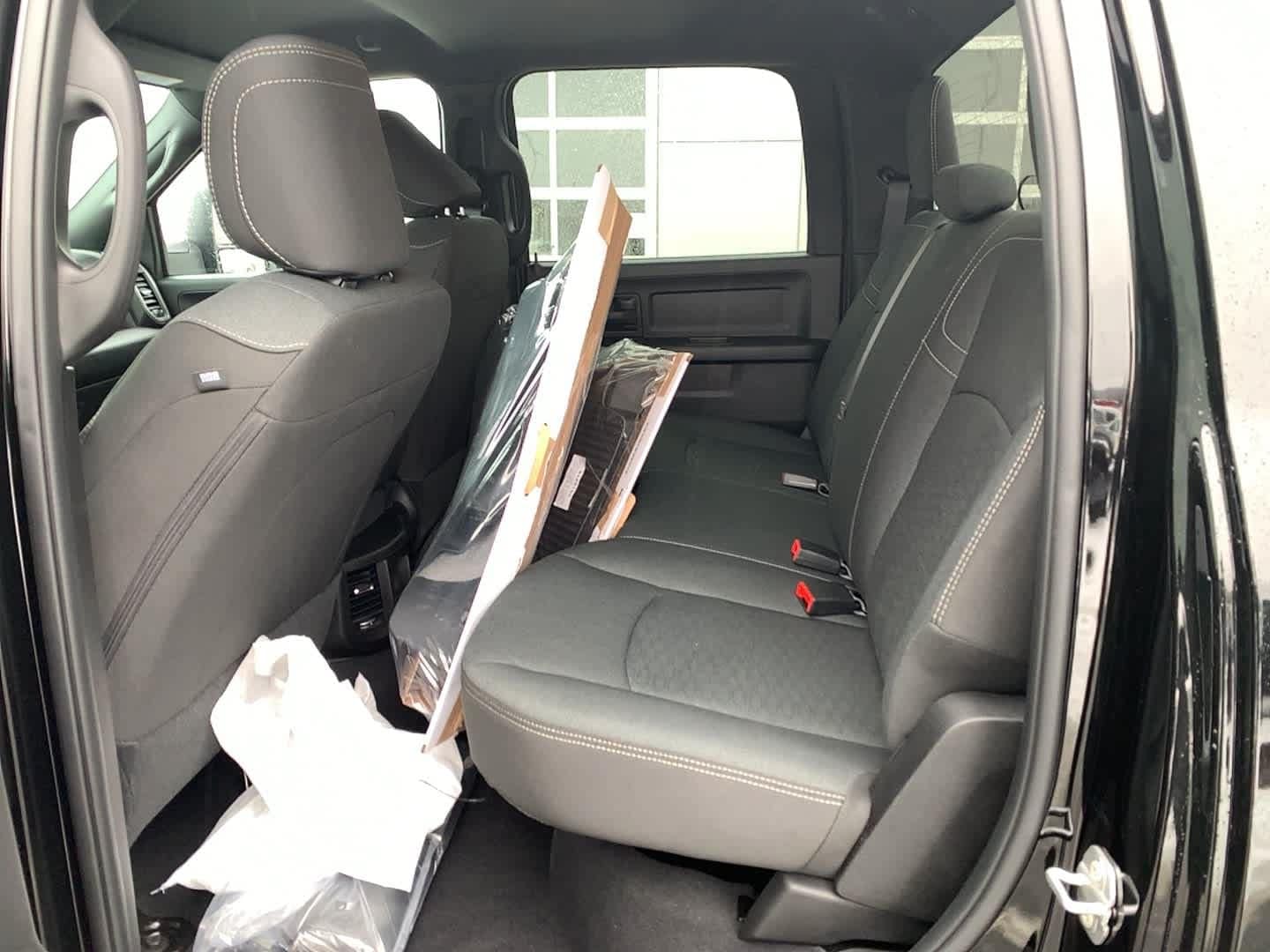 2026 RAM 2500 Tradesman/Black Express - Photo 12