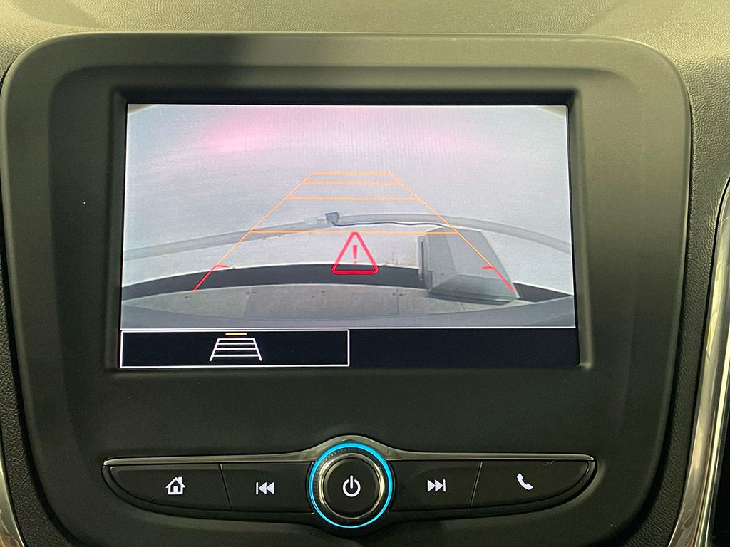 2023 Chevrolet Equinox LT photo 3