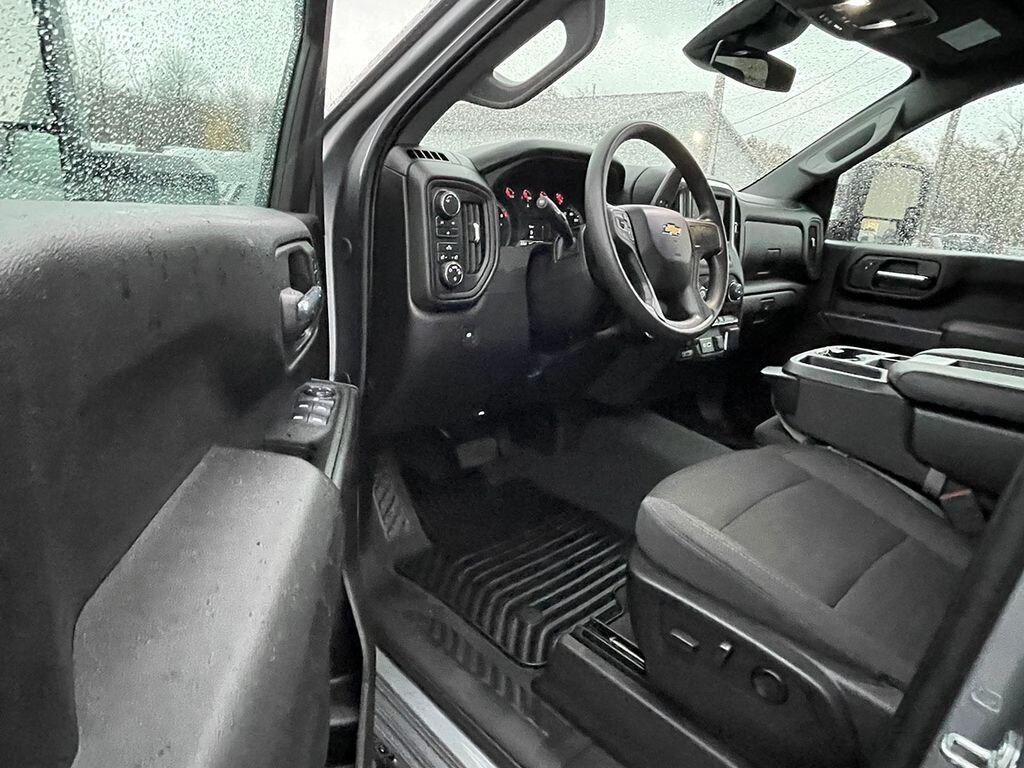 Used 2024 Chevrolet Silverado 2500HD Custom Truck