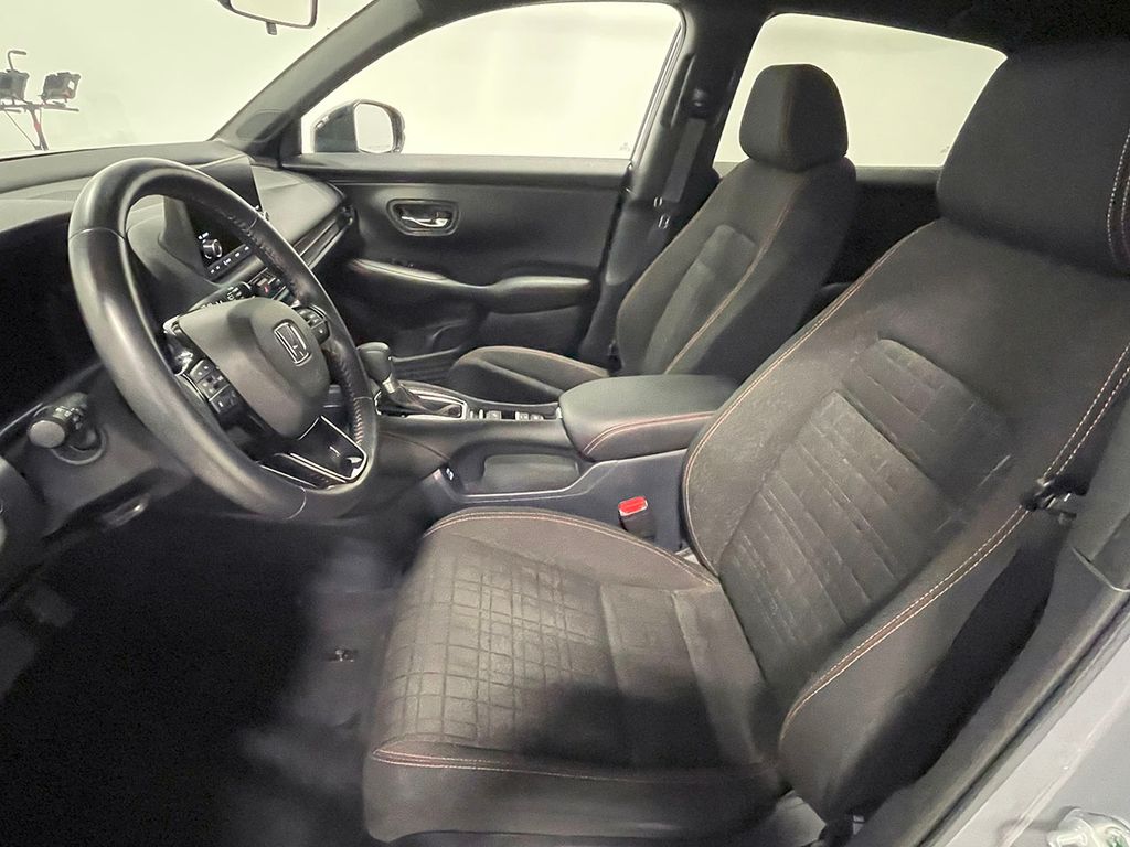 2023 Honda HR-V Sport photo 2