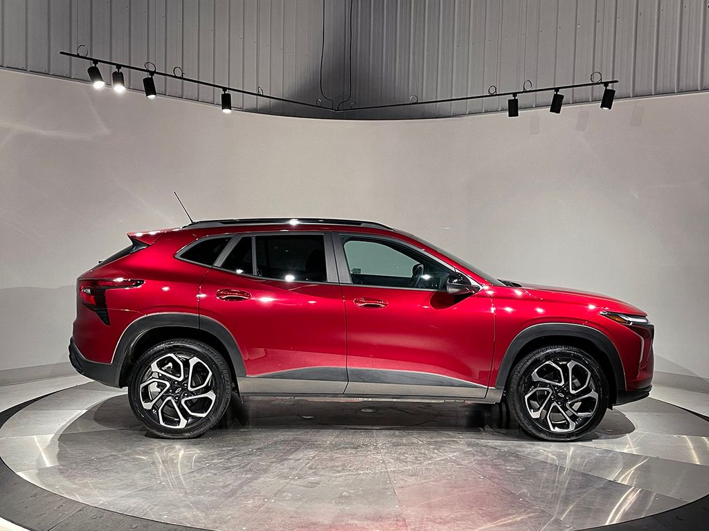 2024 Chevrolet Trax photo 4