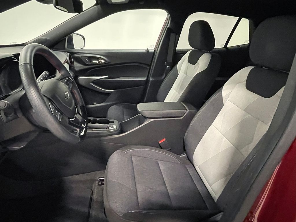 Used 2024 Chevrolet Trax 1RS SUV