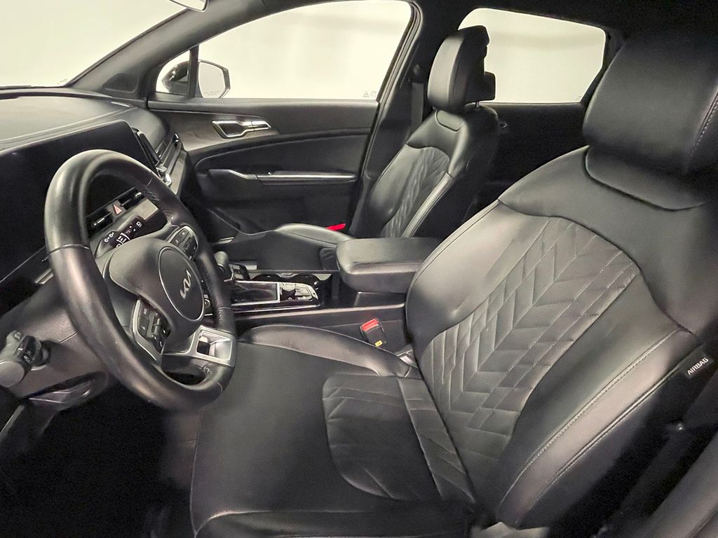 2023 Kia Sportage X-Line photo 2