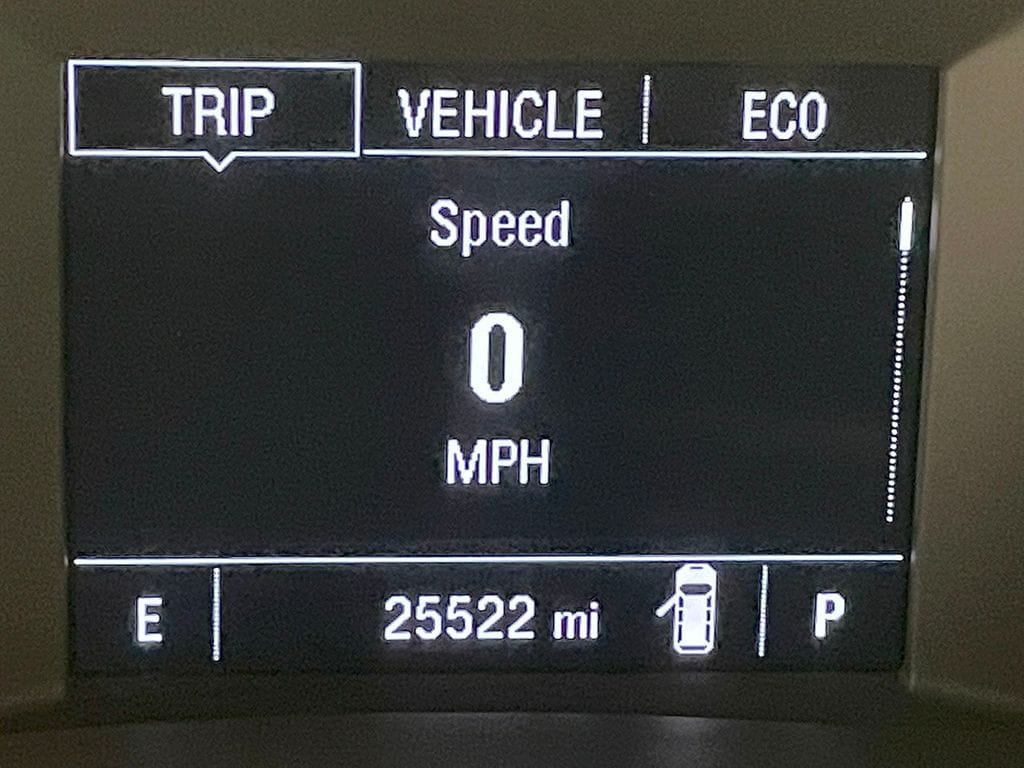 2023 Chevrolet Equinox LS photo 2