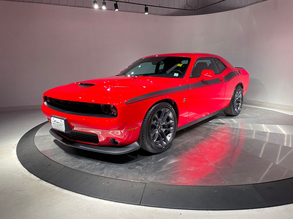 2022 Dodge Challenger R/T Scat Pack photo 2