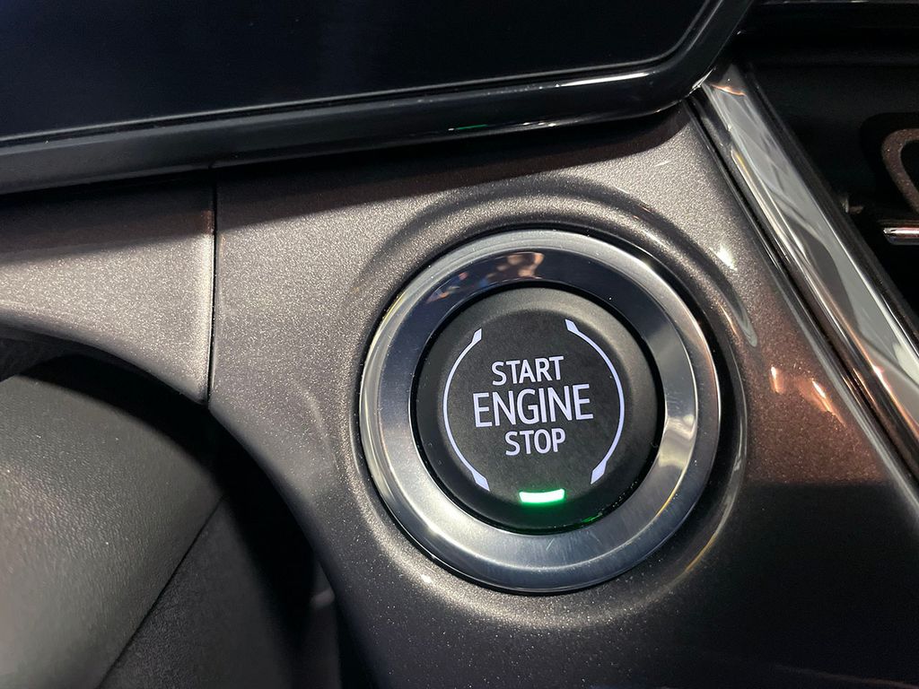 2025 Chevrolet Trax Activ - Photo 28