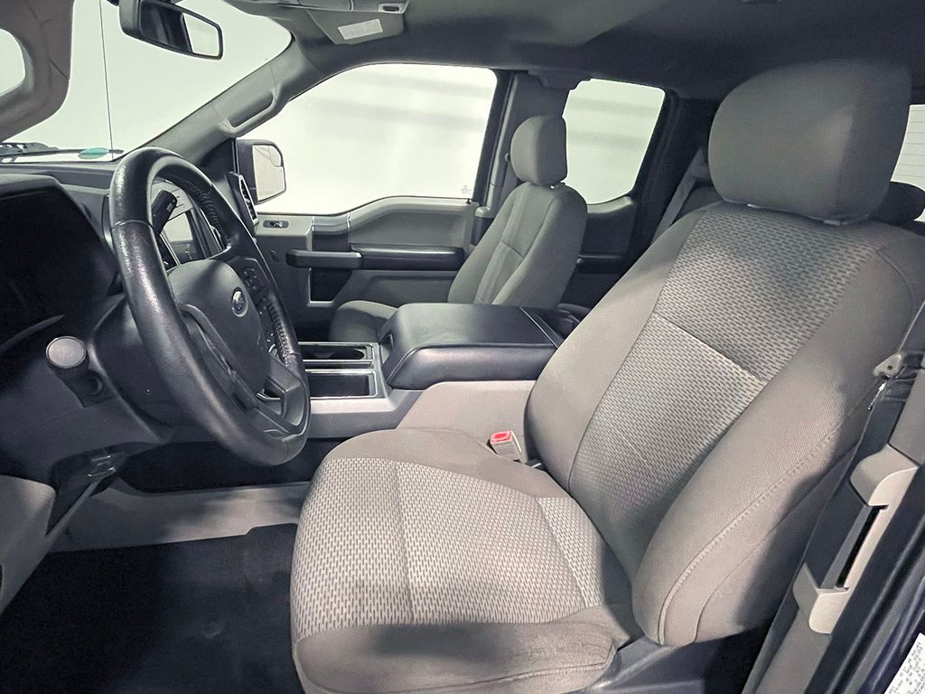 2018 Ford F-150 XLT photo 2