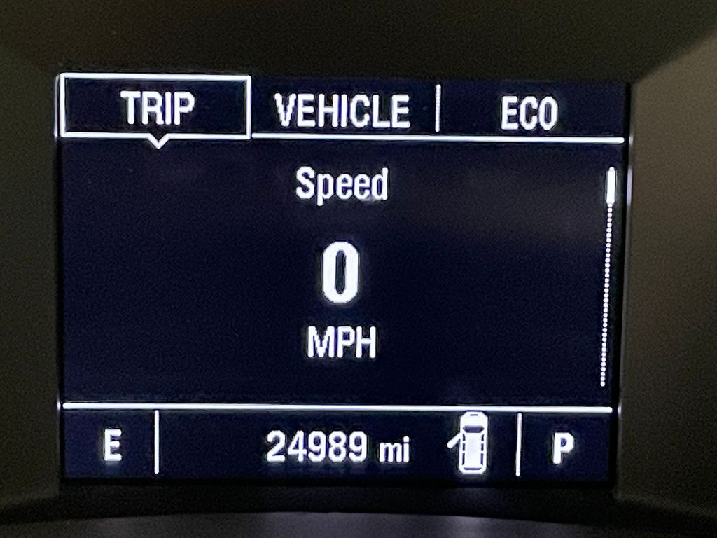 2023 Chevrolet Equinox LS photo 2