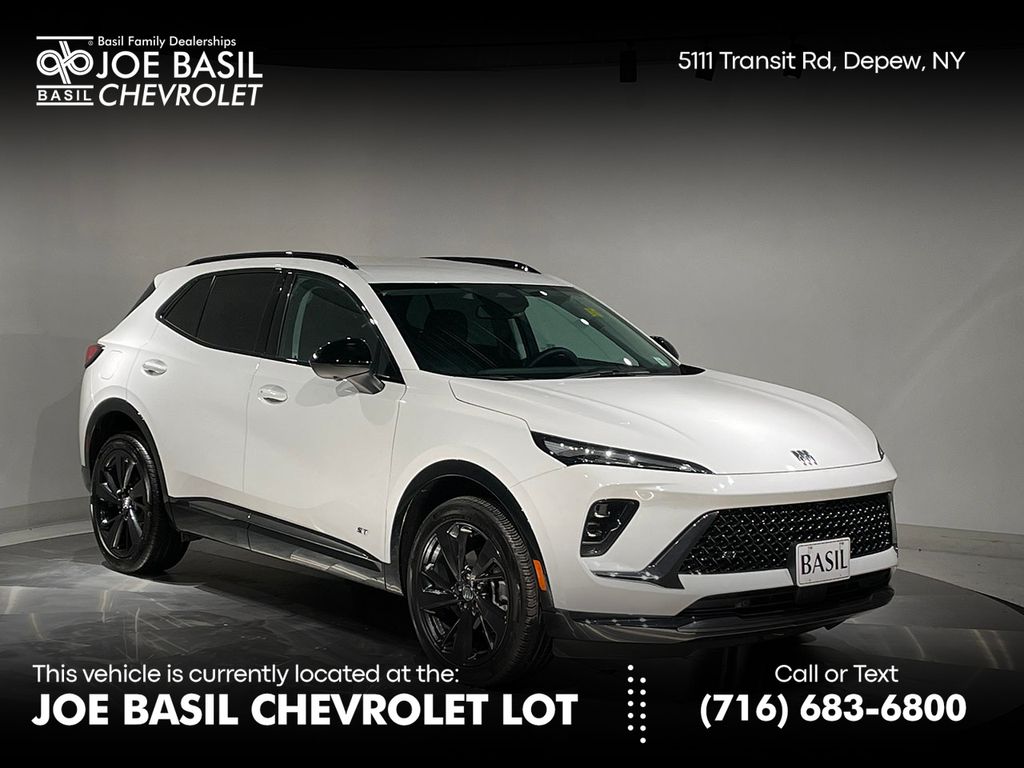 2025 Buick Envision Sport Touring's photo