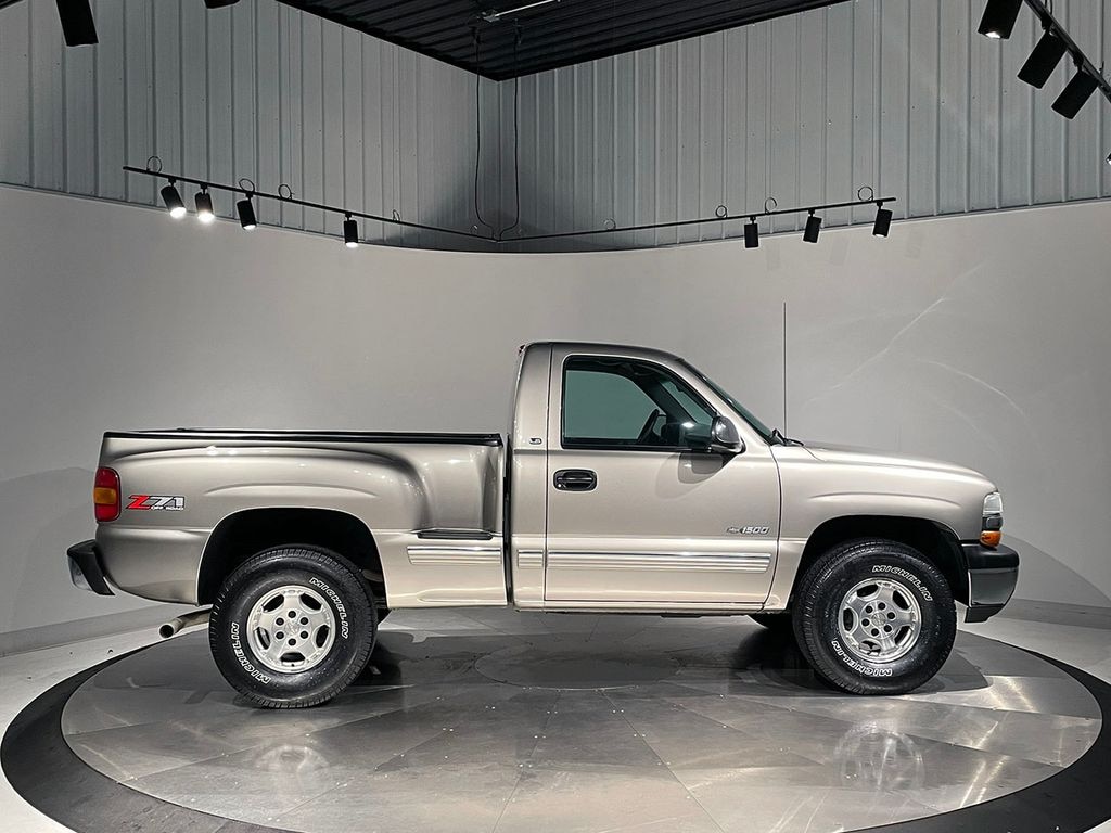 Used 2000 Chevrolet Silverado 1500 LS Truck
