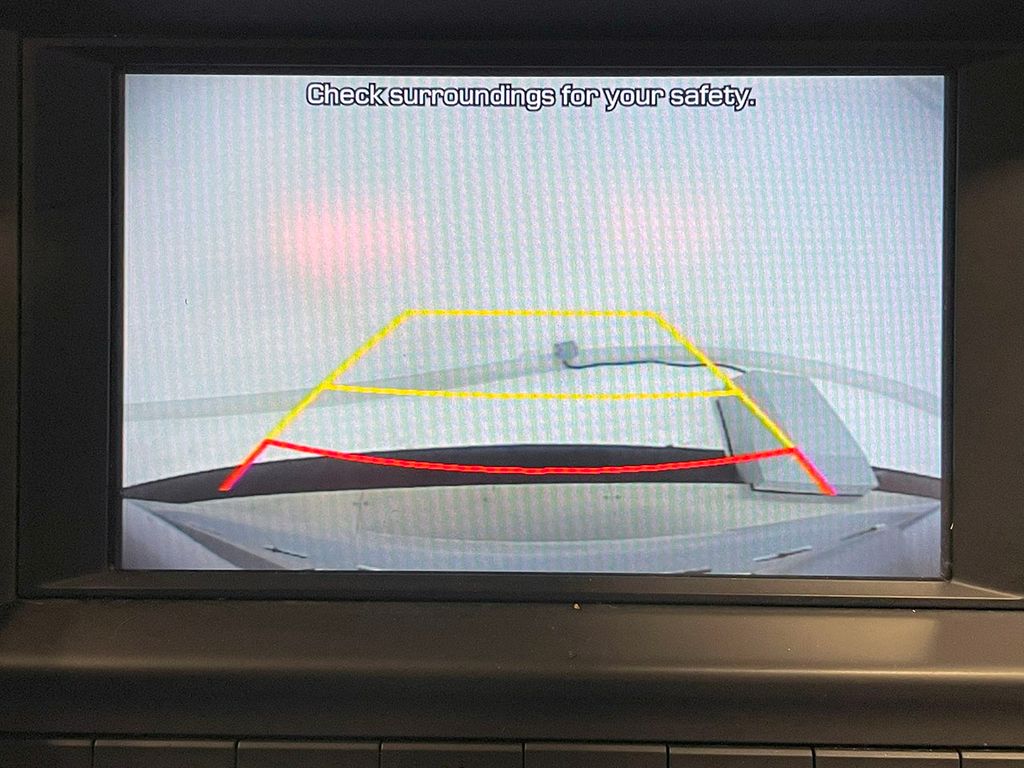 2020 Hyundai Elantra Value Edition photo 3