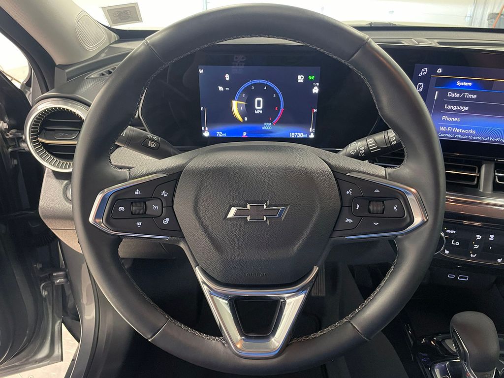 2025 Chevrolet Trax Activ - Photo 25