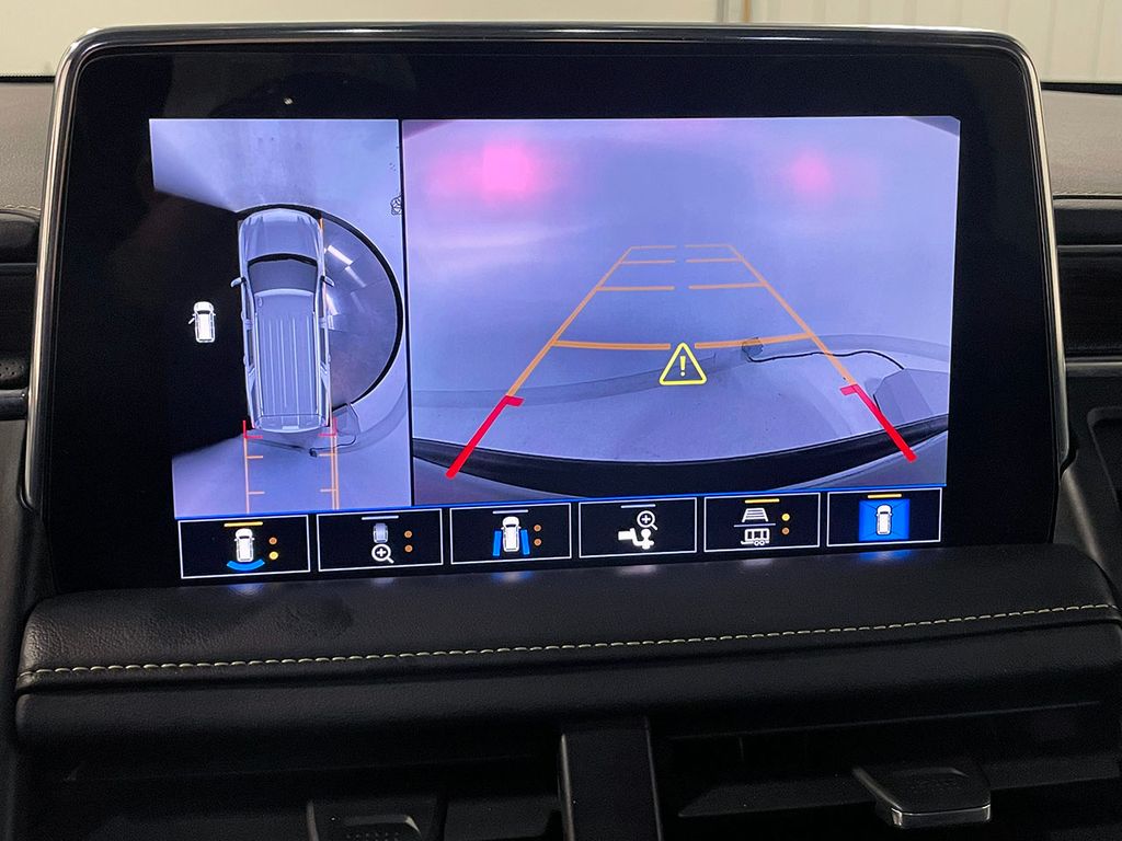 2021 Chevrolet Tahoe Premier photo 3