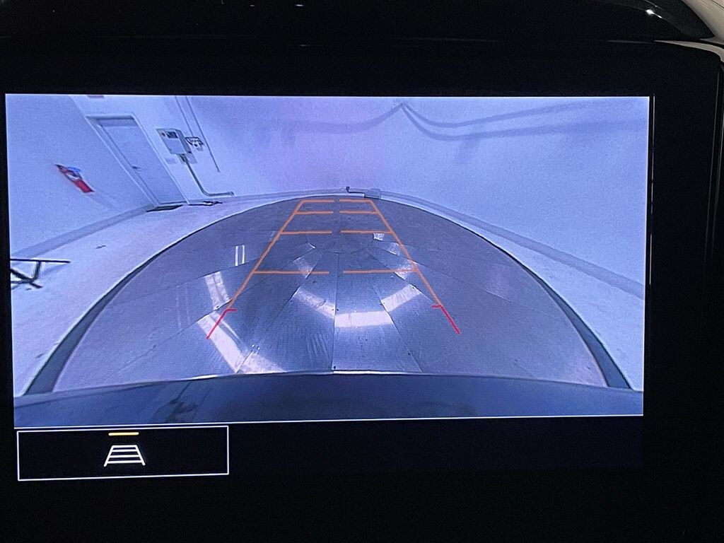 Used 2023 Chevrolet Traverse LT SUV