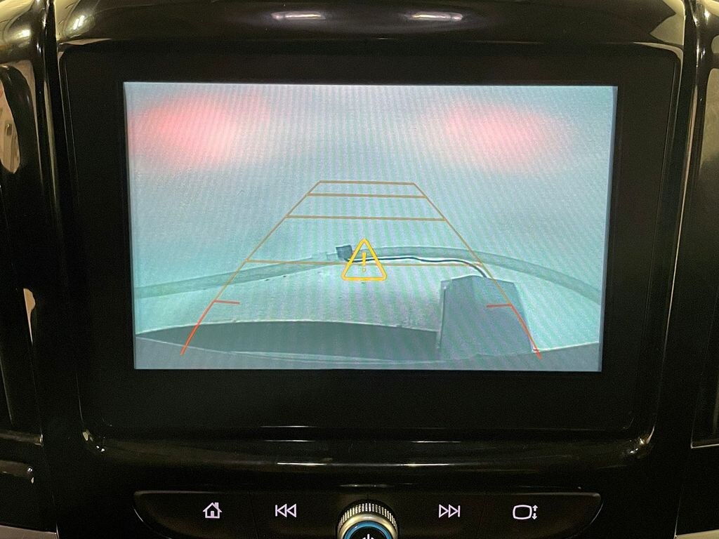 Used 2018 Chevrolet Traverse LT SUV